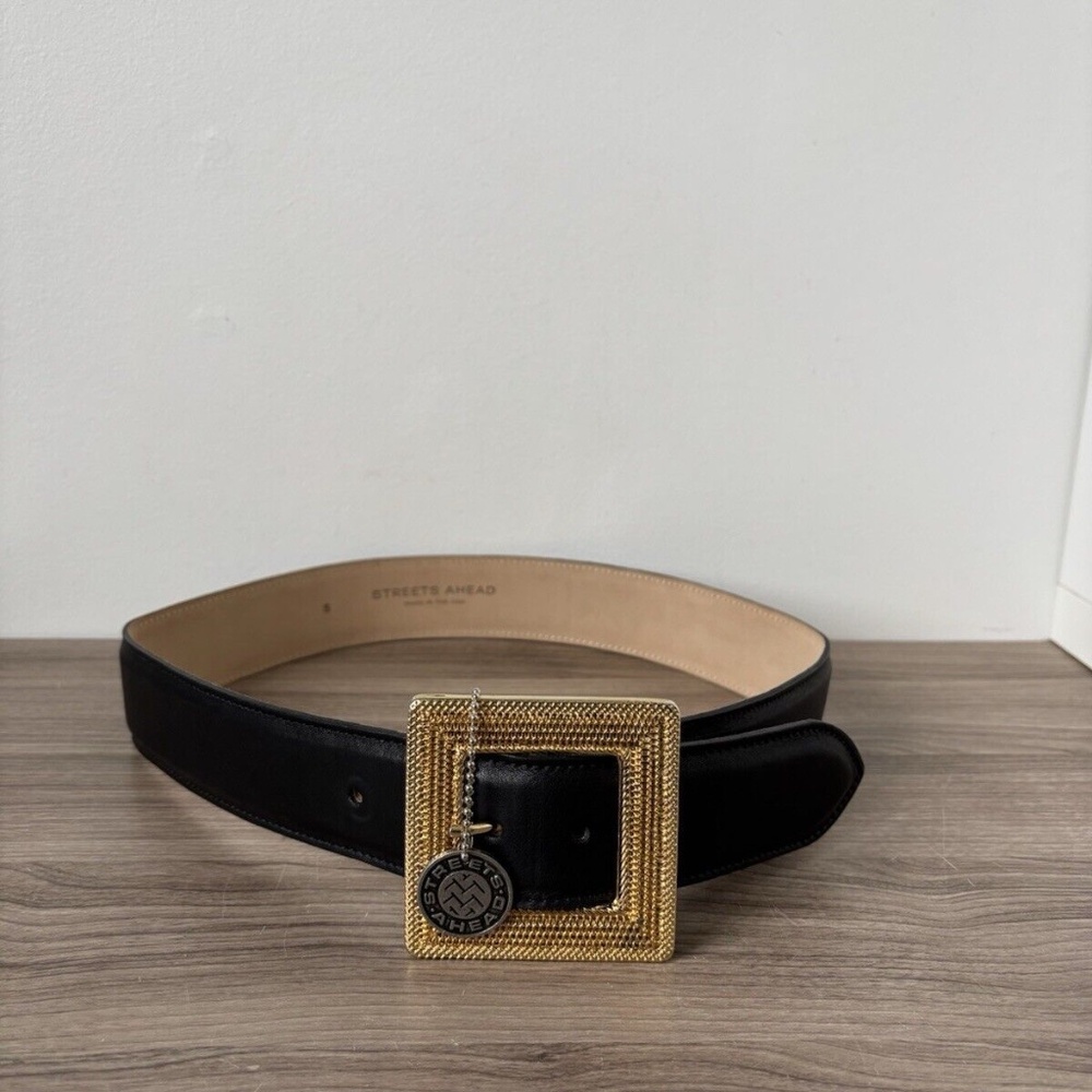 Streets Ahead Belt Black Leather Buckle Gold Sz Small❤️